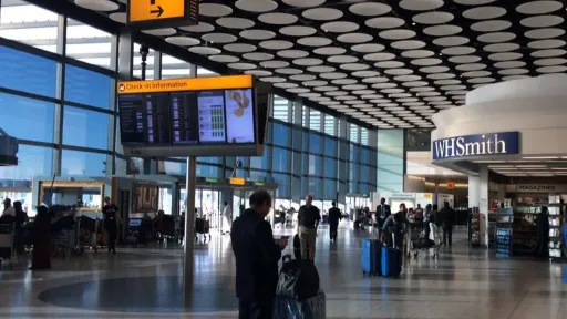 London Heathrow Airport, Terminal 4